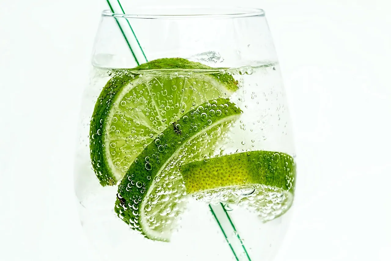Going to a Tokyo club without drinking — Pixabay